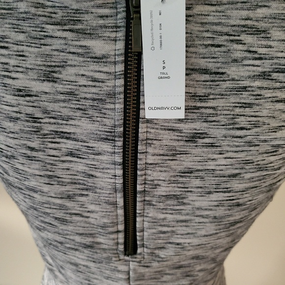 Old Navy Black/Cream Fit & Flare Knit Dress - Picture 3 of 5